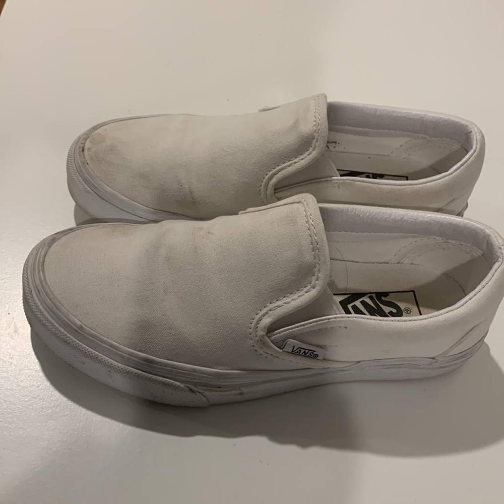 White vans - Picture 3 of 9
